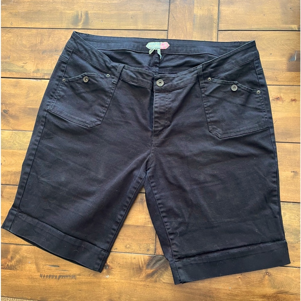 Black Boom Boom Jean Shorts
